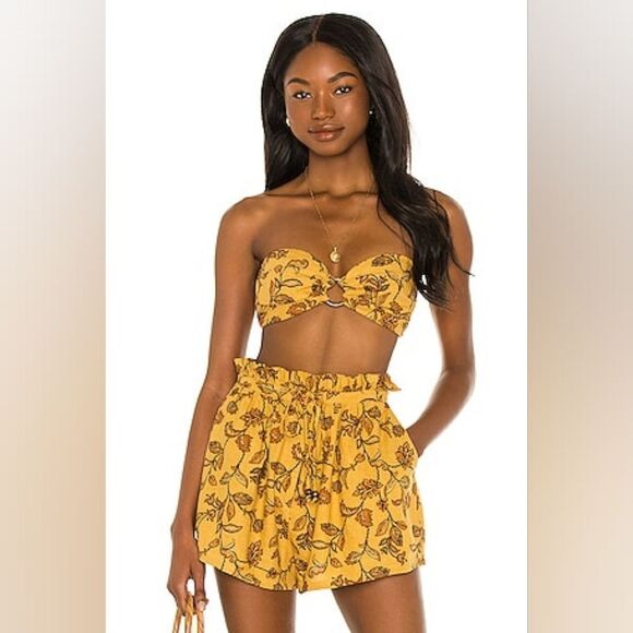 House of Harlow 1960 - Picture 2 of 6